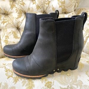 SOREL Lea Wedge Boot Chelsea Black Leather Great Condition